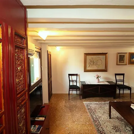דירה Al Mezzanino, Palazzo Torniello *