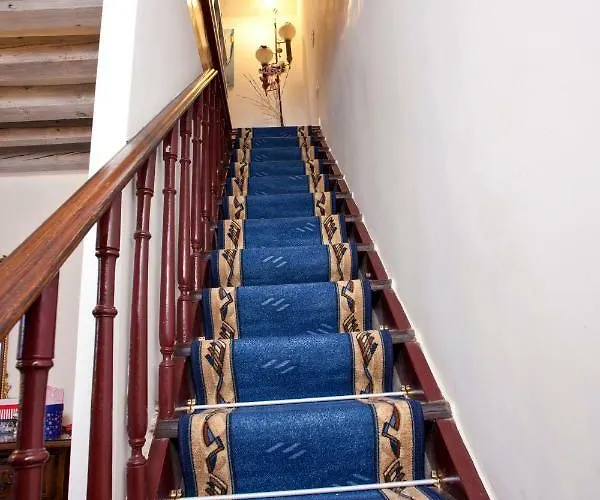 Al Mezzanino, Palazzo Torniello *